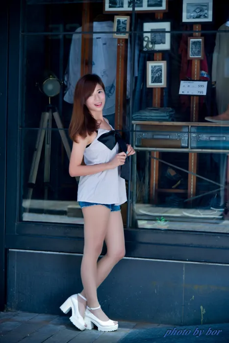 [Mzsock] NO.061 Fang Weizhen denim shorts stockings high heels beautiful legs outdoor shot street photography#[73P]-56