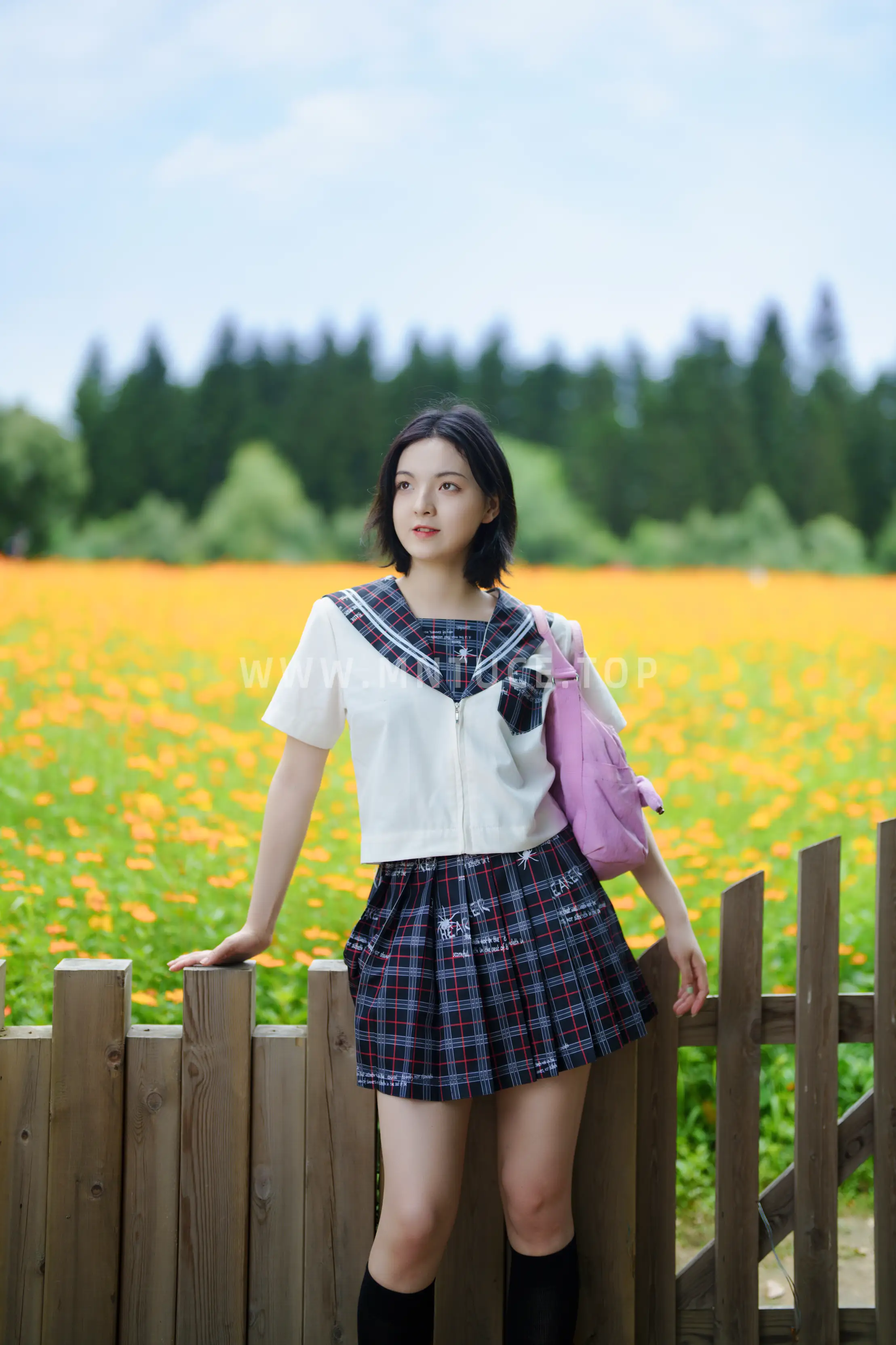 [YITUYU] 2021.11.12 Vol.441 – JK girl in the flower field dudu#[51P]-19